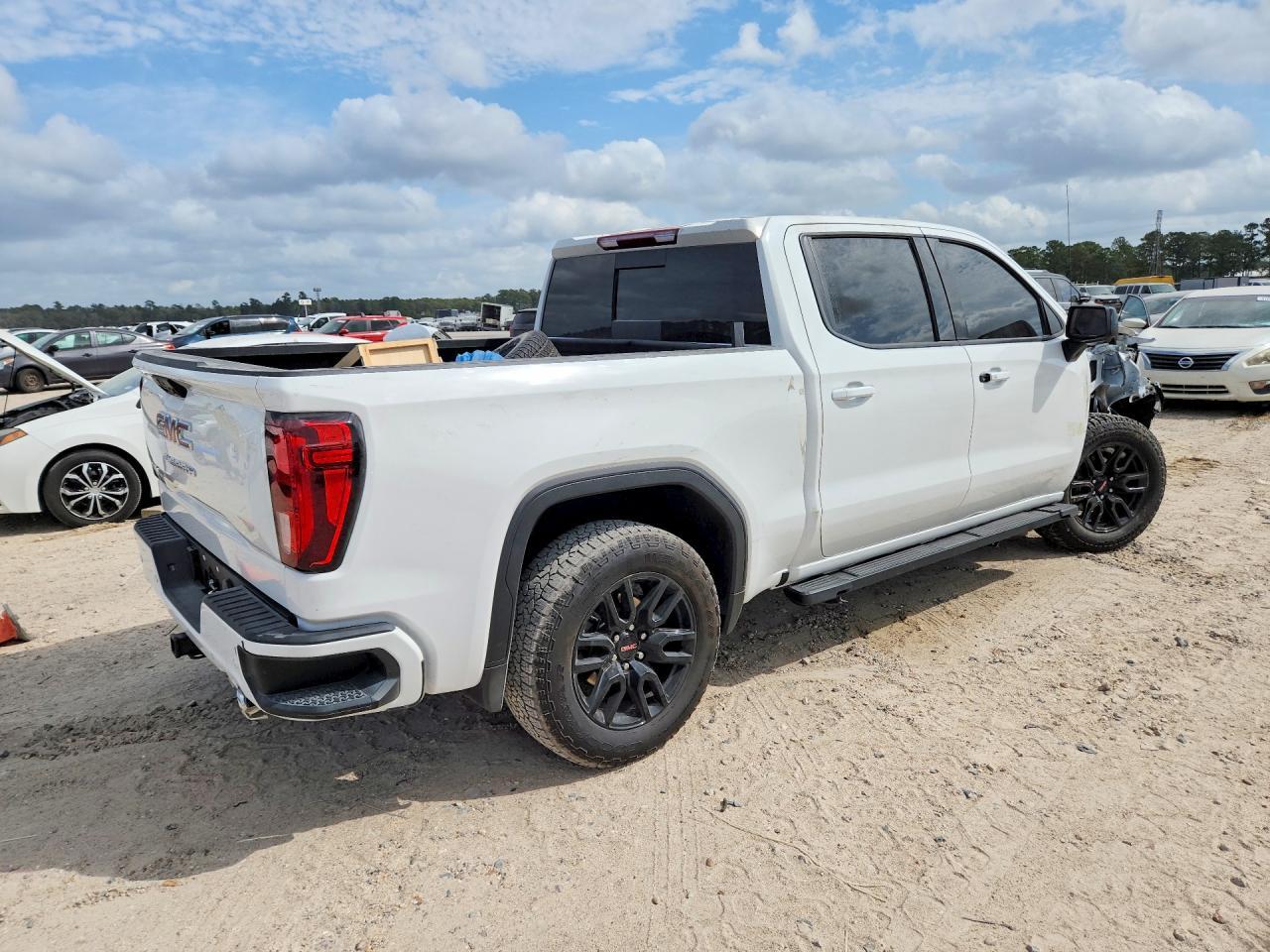 2025 GMC Sierra K1500 Elevation