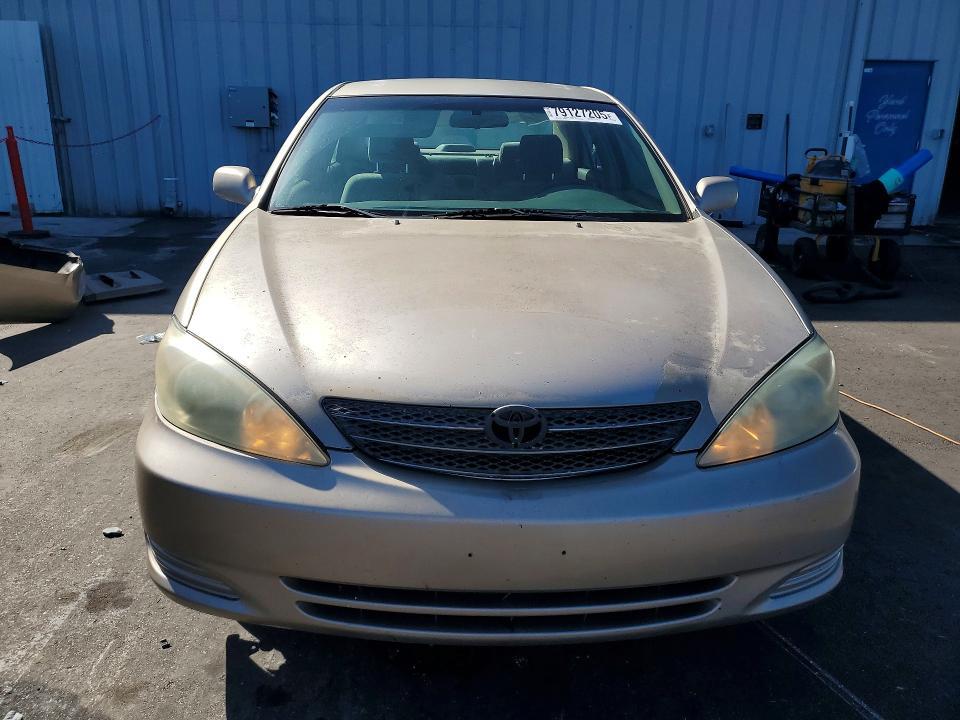 2003 Toyota Camry le