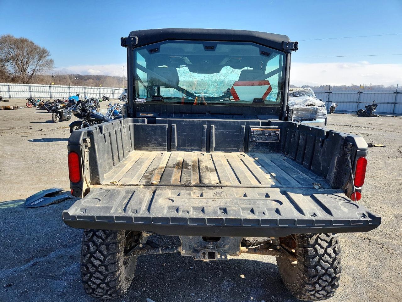 2024 Can-Am Defender Utility Vehicle