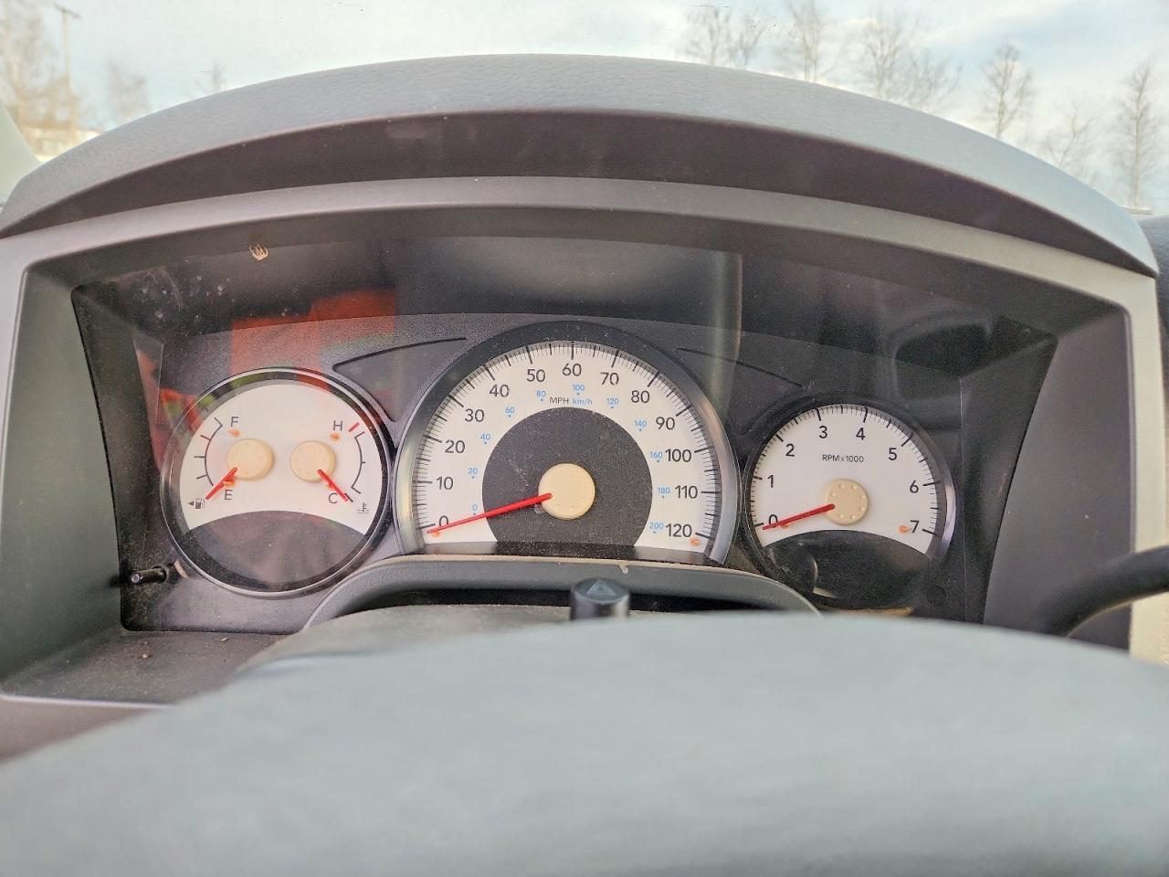 2005 Dodge Dakota Quattro