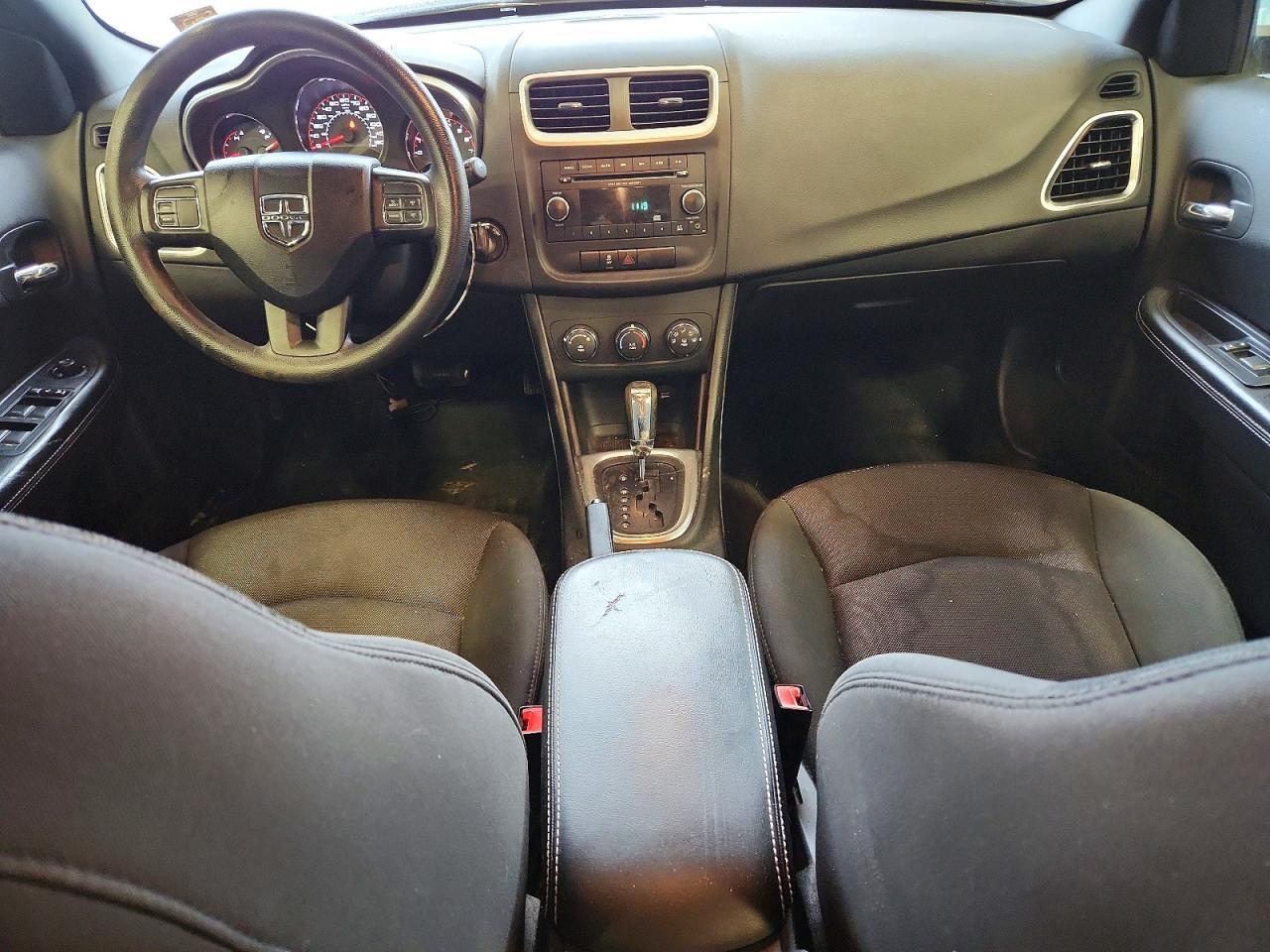 2012 Dodge Avenger se