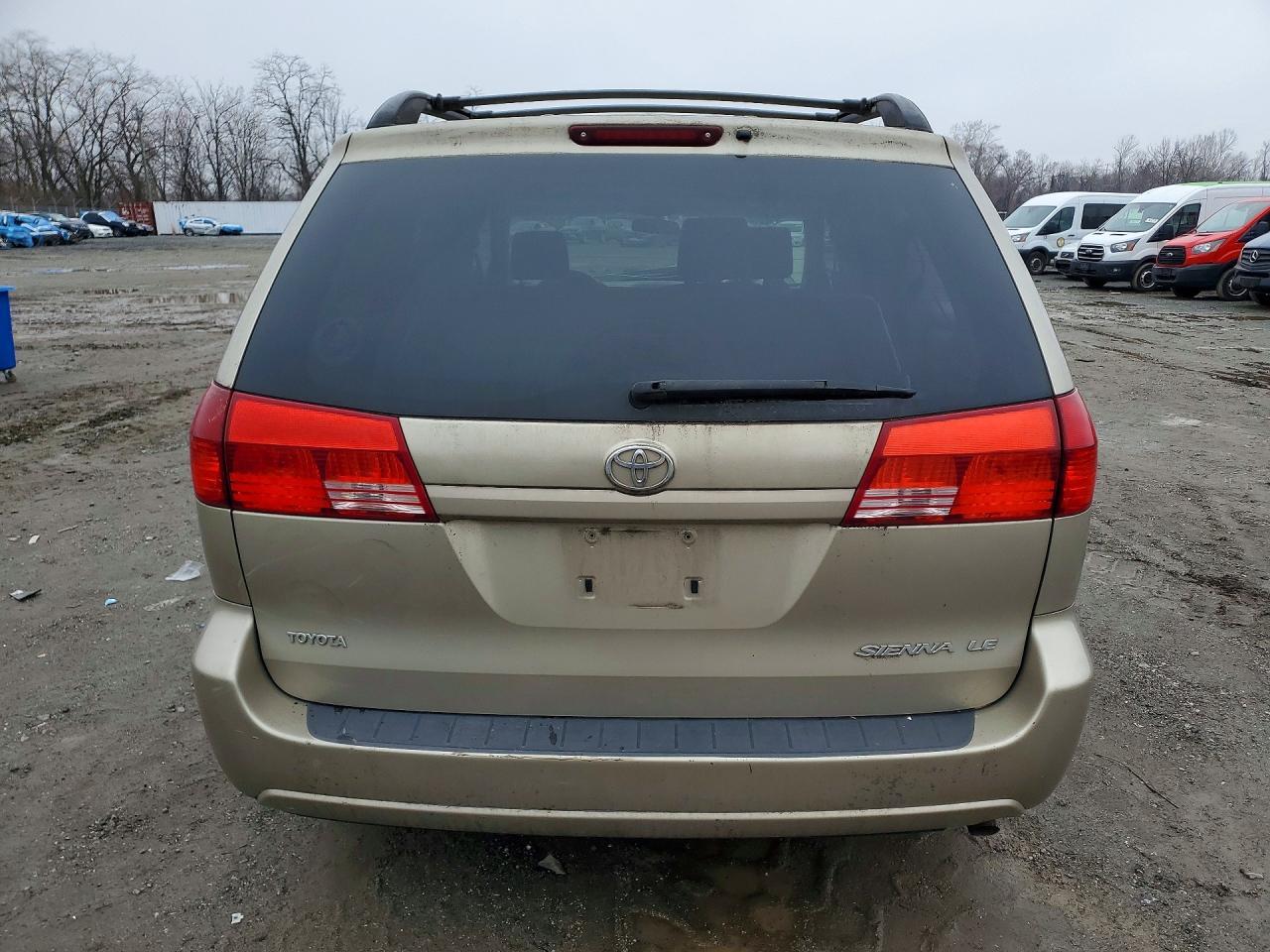 2004 Toyota Sienna le 7 Passenger