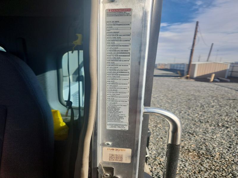 2022 Kenworth Construction T800