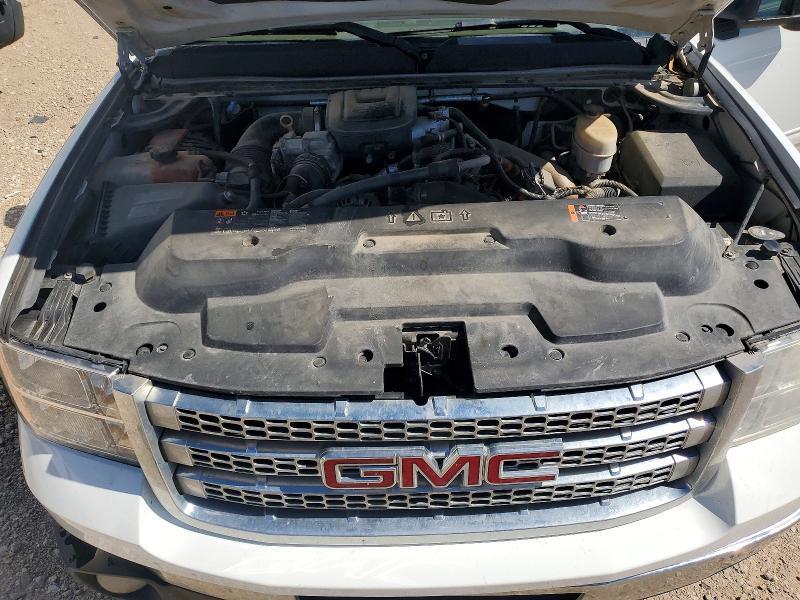 2013 GMC Sierra 2500 Flatbed Truck