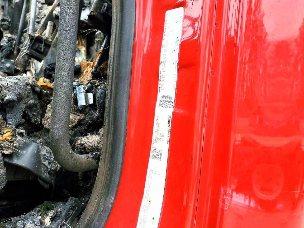 2015 Freightliner Cascadia Semi Truck