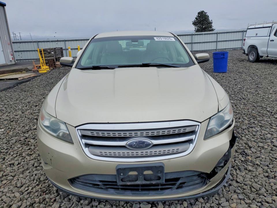 2010 Ford Taurus sel