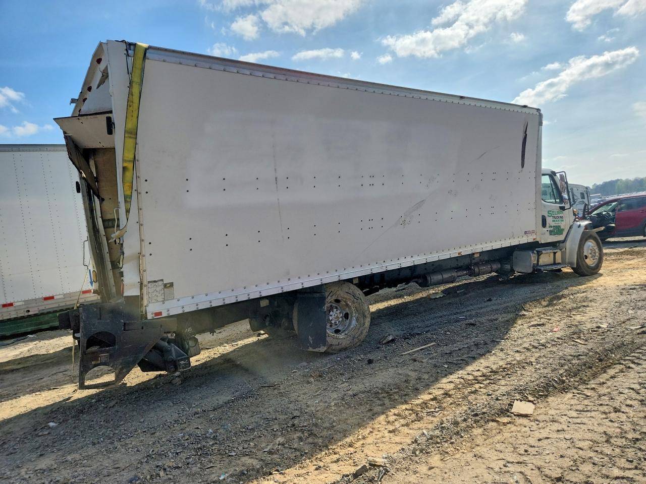 2013 Freigliner 2013 Freightliner Business Class M2 BOX Truck
