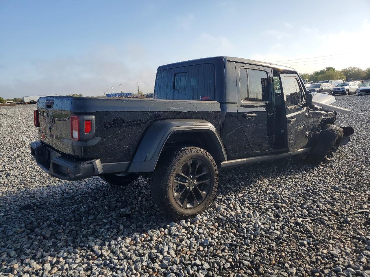 2024 Jeep Gladiator Sport