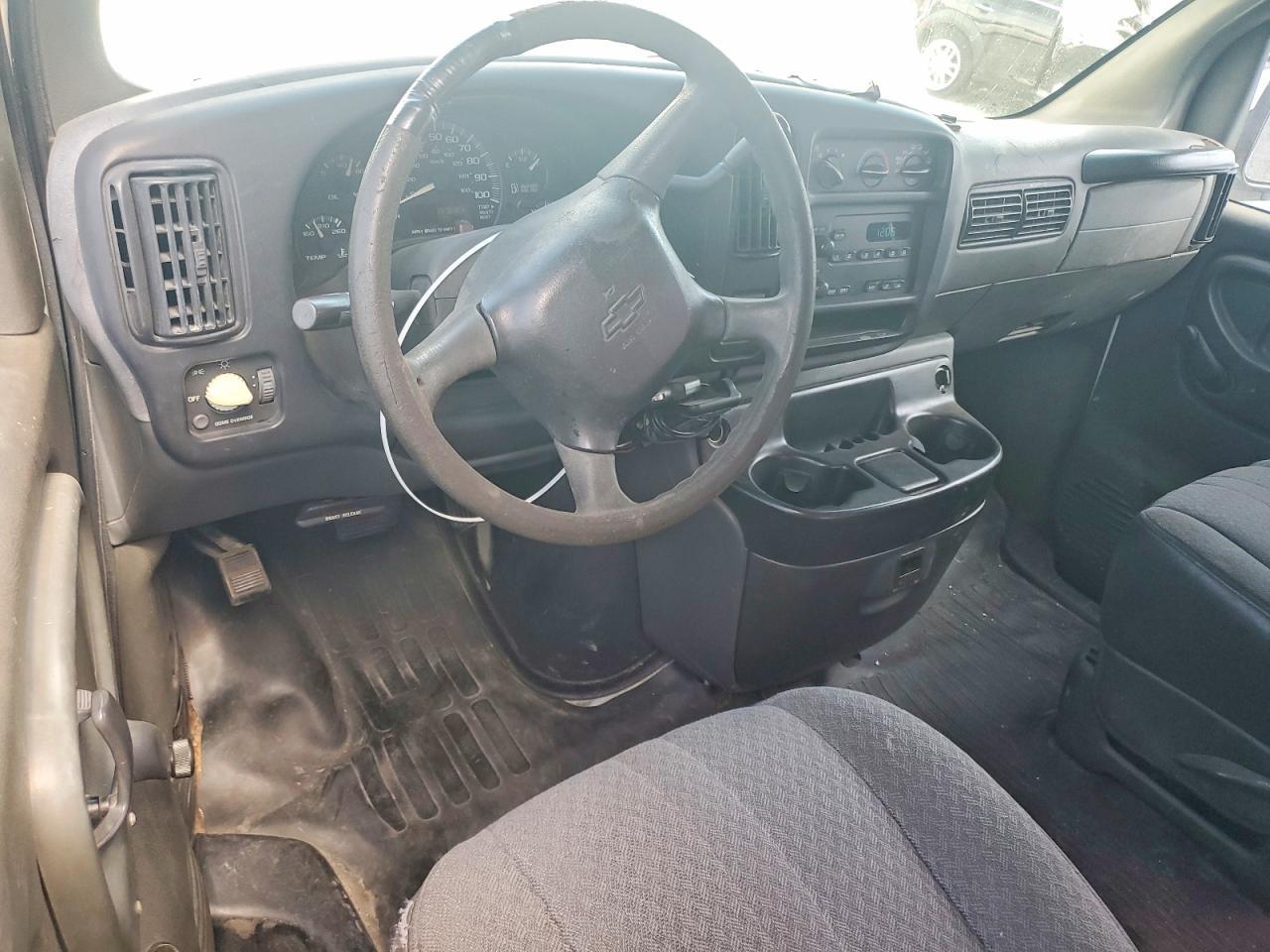 2002 Chevrolet Express G3500
