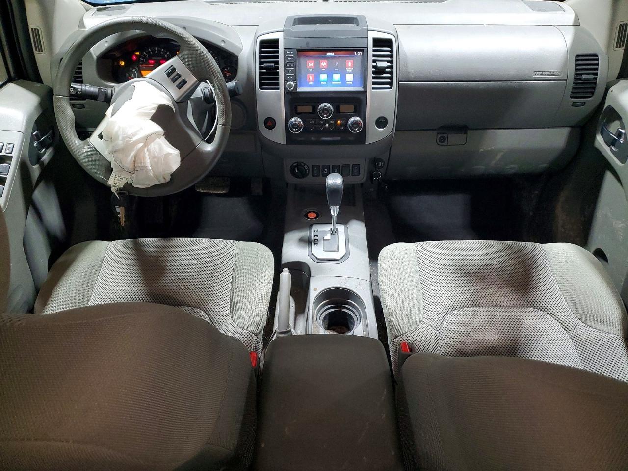 2021 Nissan Frontier SV