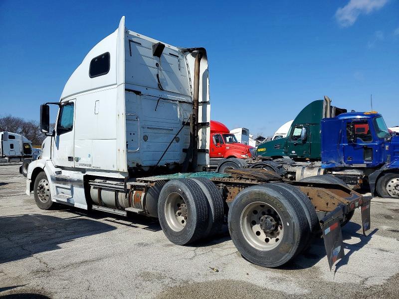 2008 Volvo VNL Semi Truck