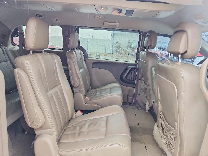 2014 Chrysler Town & Country Touring