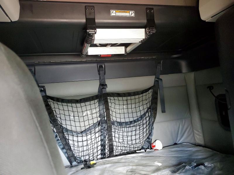 2022 Freigliner 2022 Freightliner Cascadia 126 Semi Truck