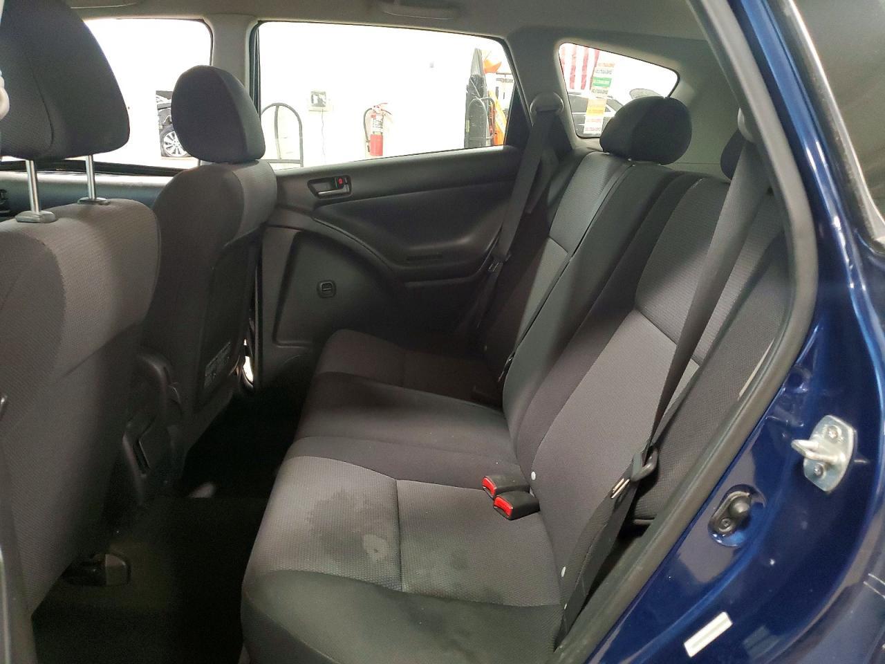 2008 Pontiac Vibe Base