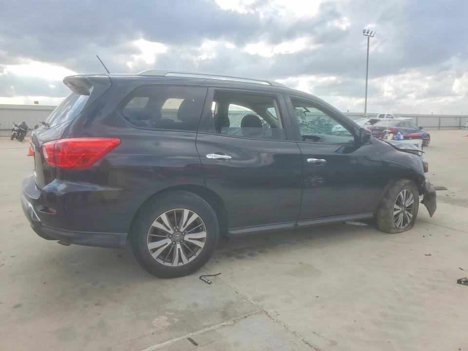 2018 Nissan Pathfinder s