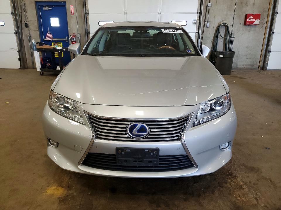 2014 Lexus Es 300h Base