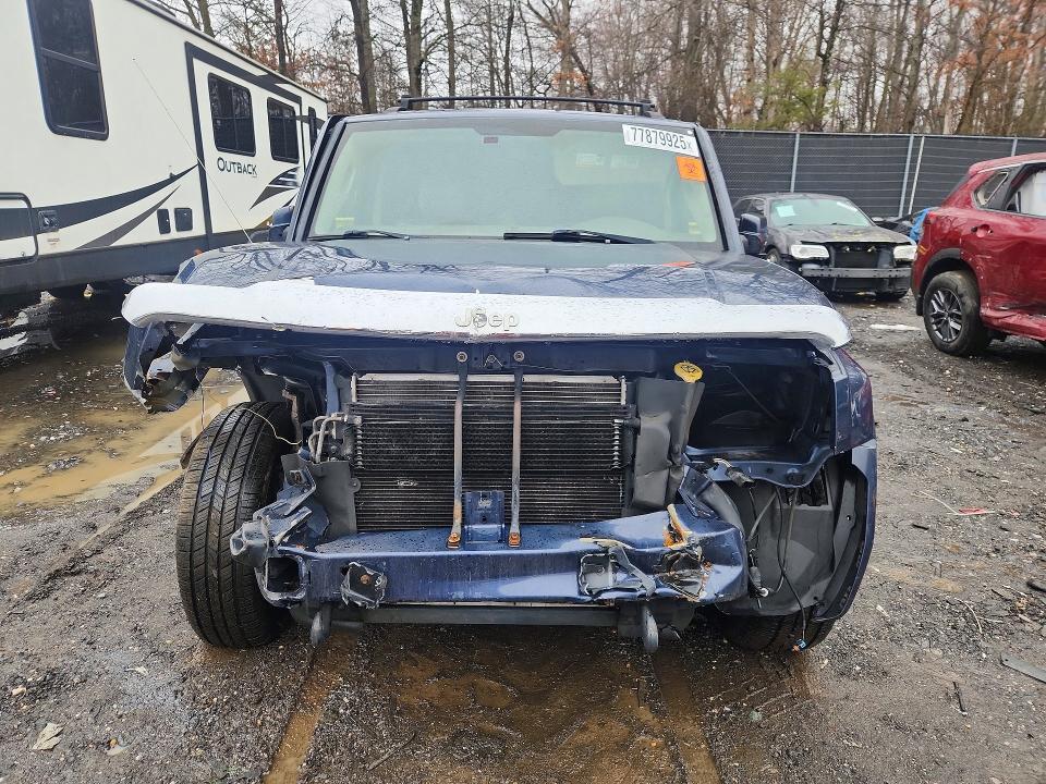 2009 Jeep Commander Overland