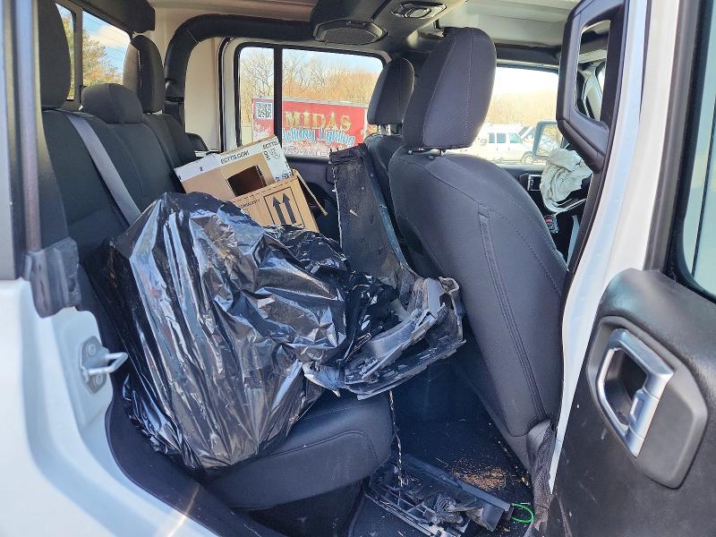 2022 Jeep Gladiator Sport