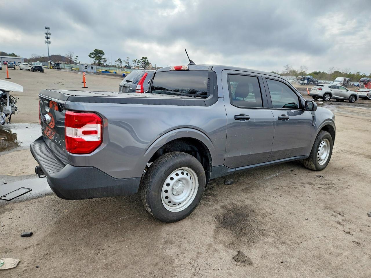 2023 Ford Maverick XL