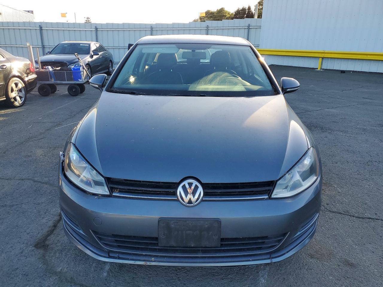 2015 Volkswagen Golf