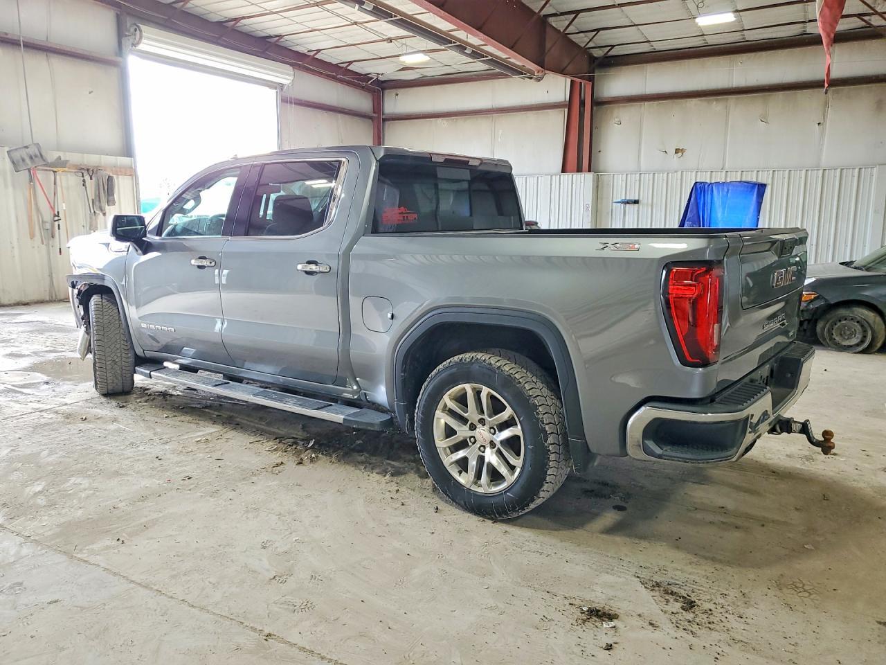 2020 GMC Sierra K1500 SLT