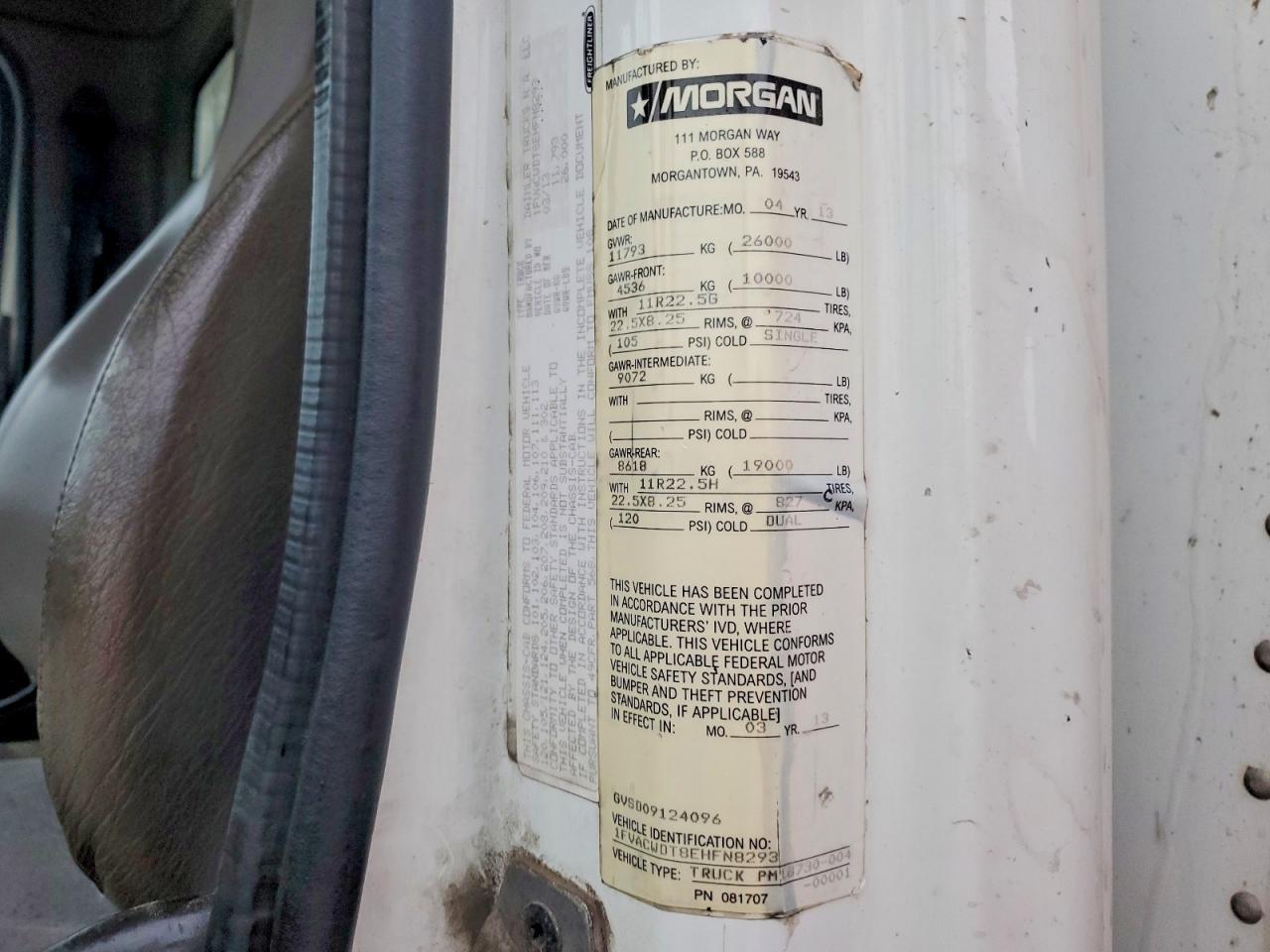 2014 Freigliner 2014 Freightliner Business Class M2 BOX Truck