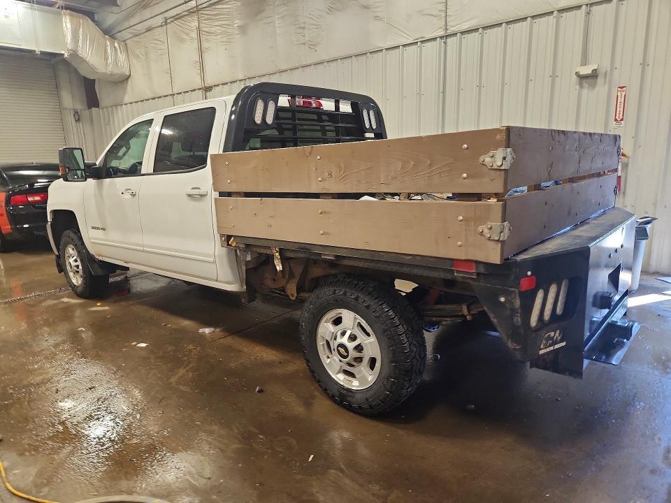 2015 Chevrolet Silverado 2500 Flatbed Truck