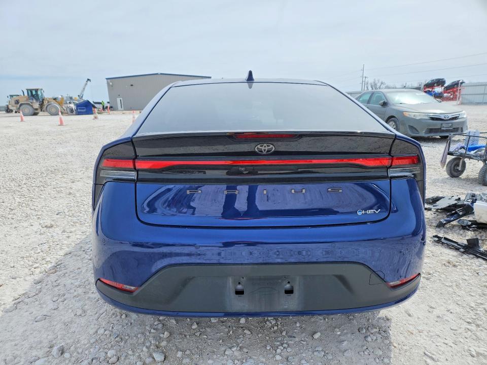 2025 Toyota Prius le