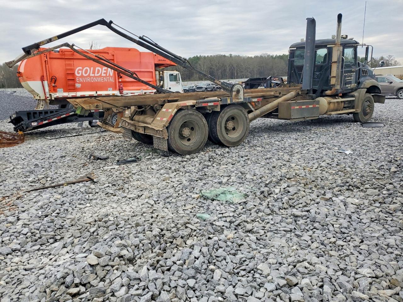 2007 Mack CTP700 ROLL-OFF Container Truck