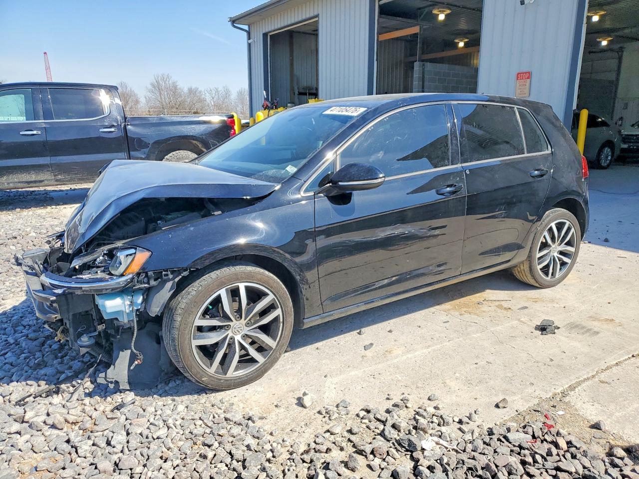 2016 Volkswagen Golf s