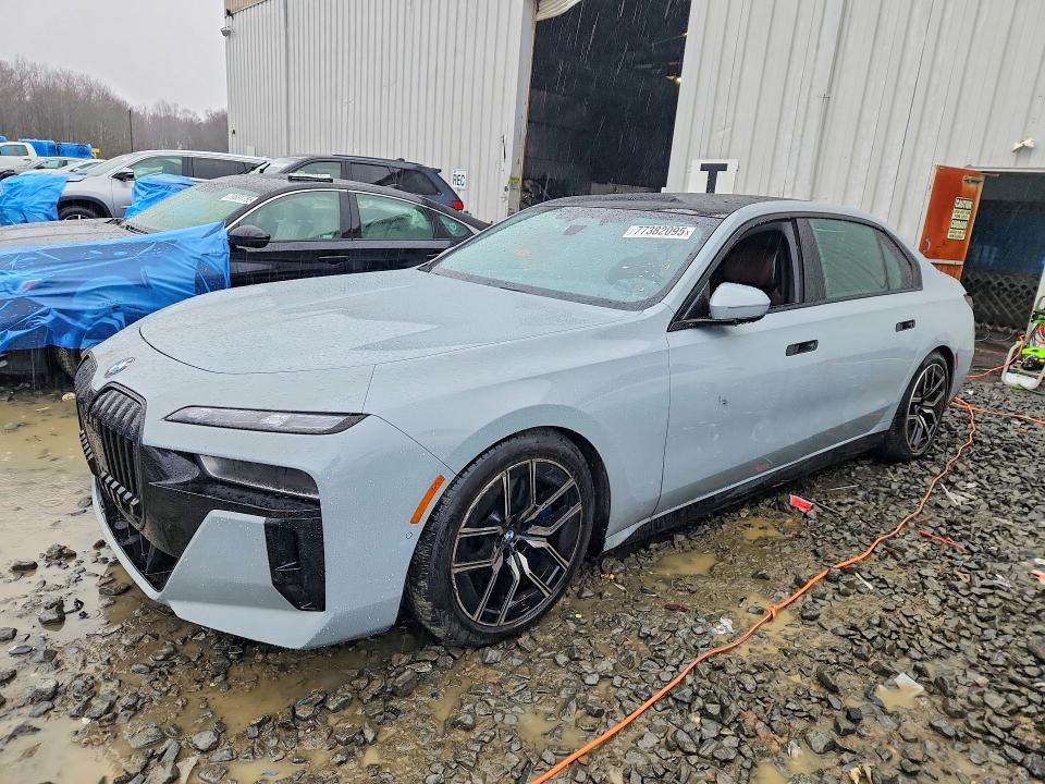 2024 BMW 760 xi