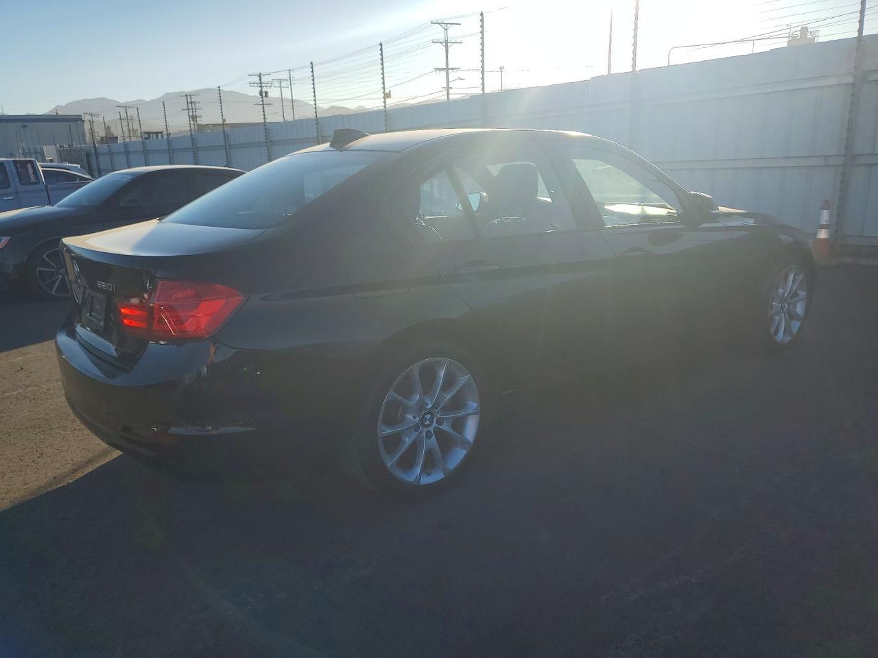 2014 BMW 320 i