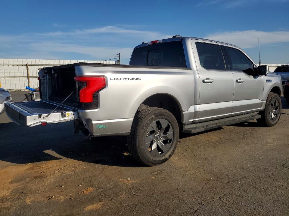 2025 Ford F150 Lightning Lariat