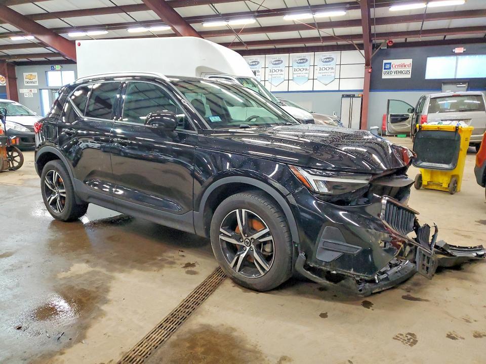 2023 Volvo Xc40 Core