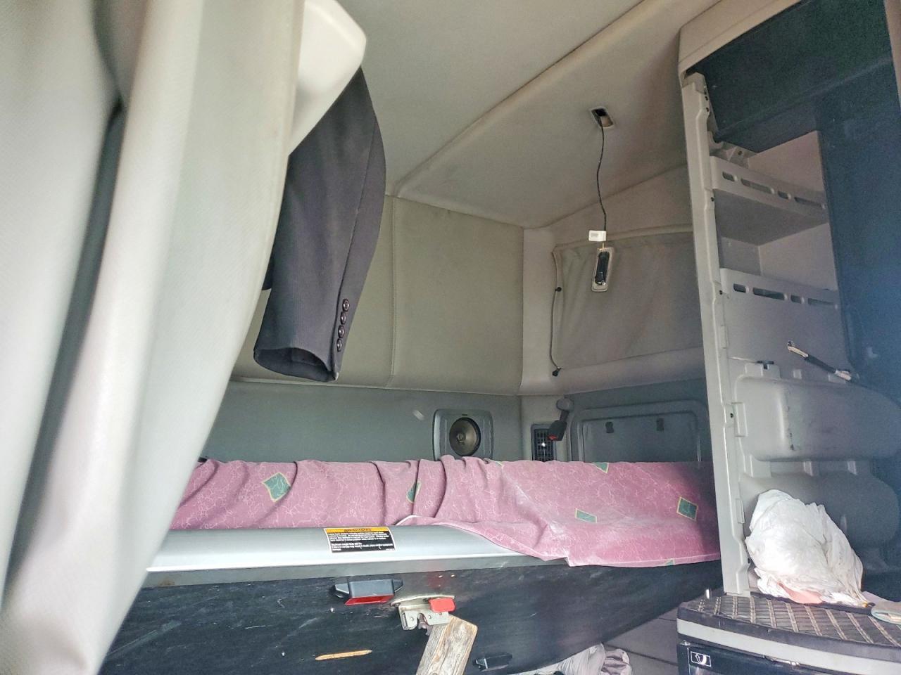 2016 Kenworth Construction T680