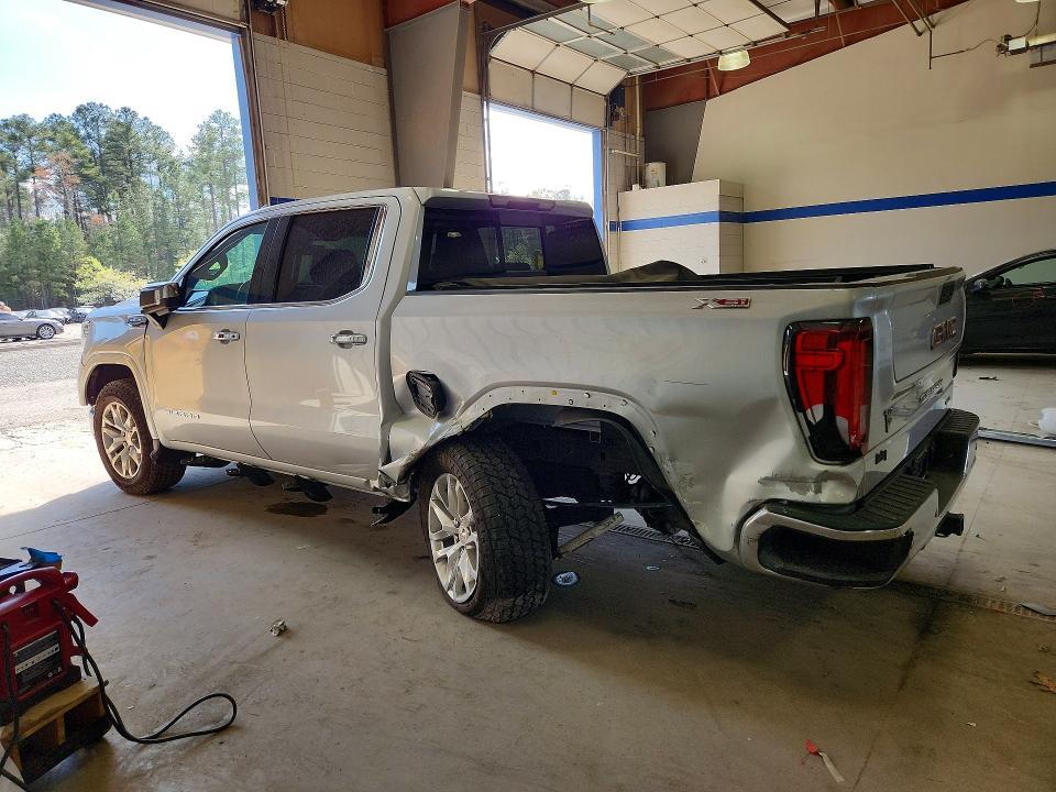2020 GMC Sierra K1500 SLT