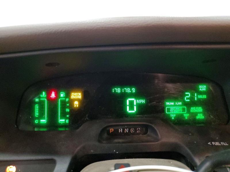 2003 Ford Crown Victoria lx