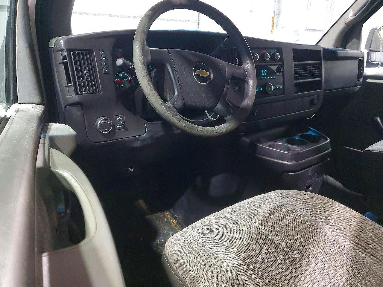 2013 Chev Express G2500