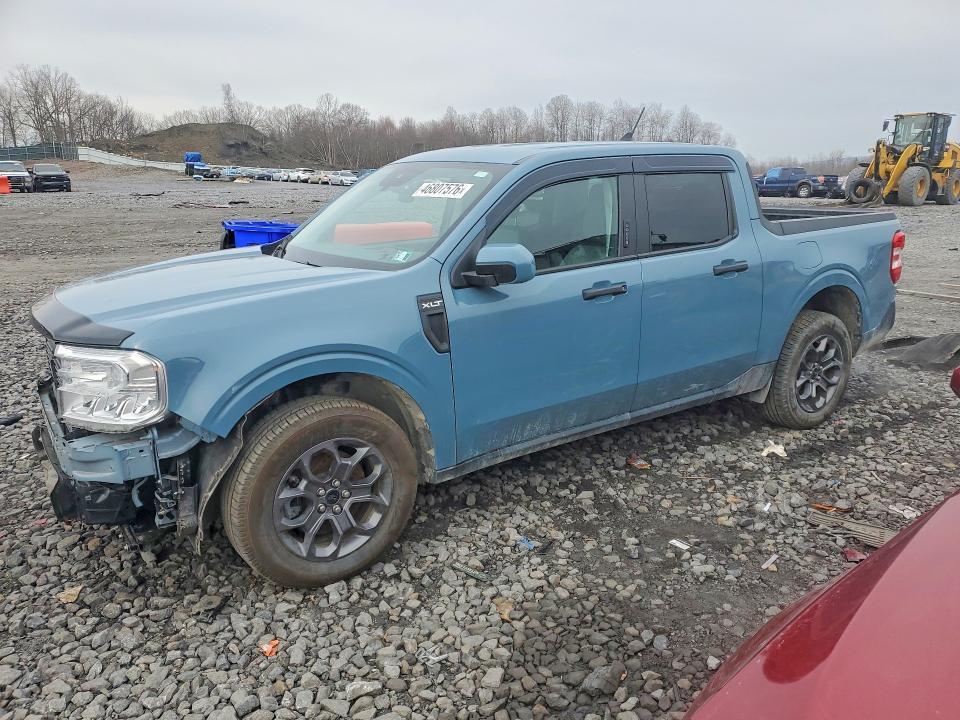 2022 Ford Maverick XL