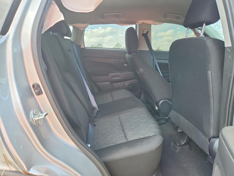 2025 Mitsubishi Outlander Sport s