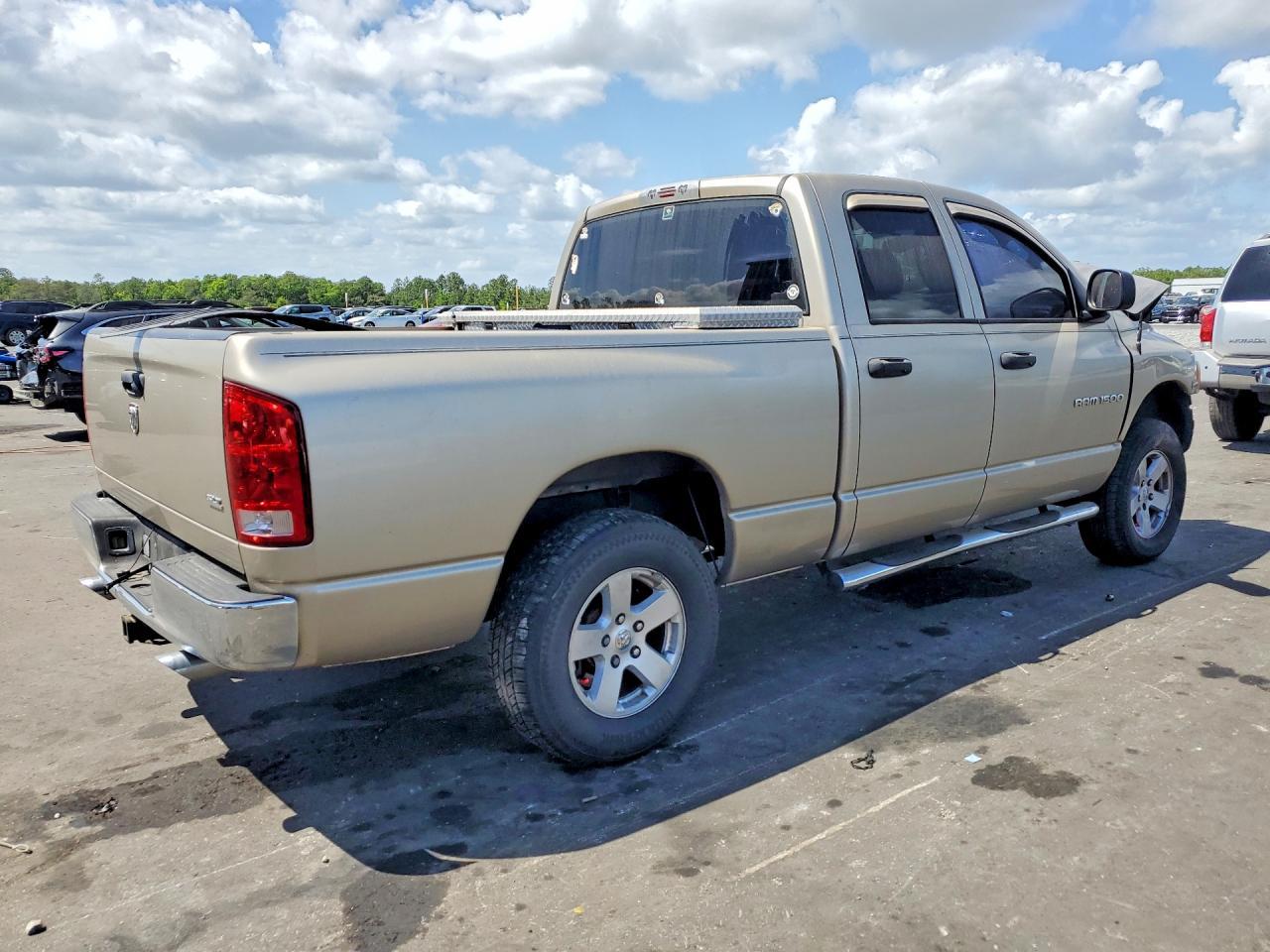 2005 Dodge RAM 1500 ST