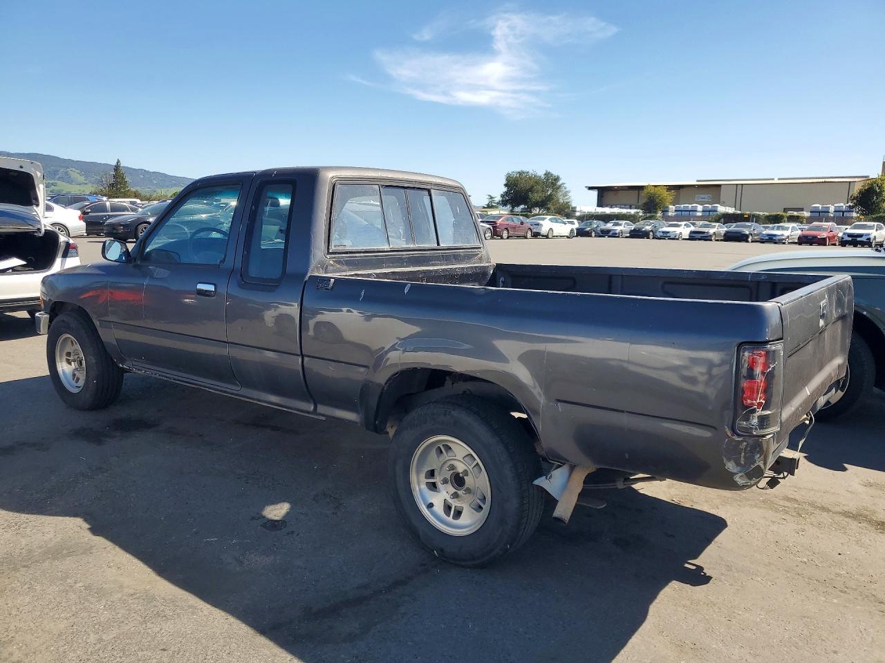 1990 Toyota Pickup Deluxe
