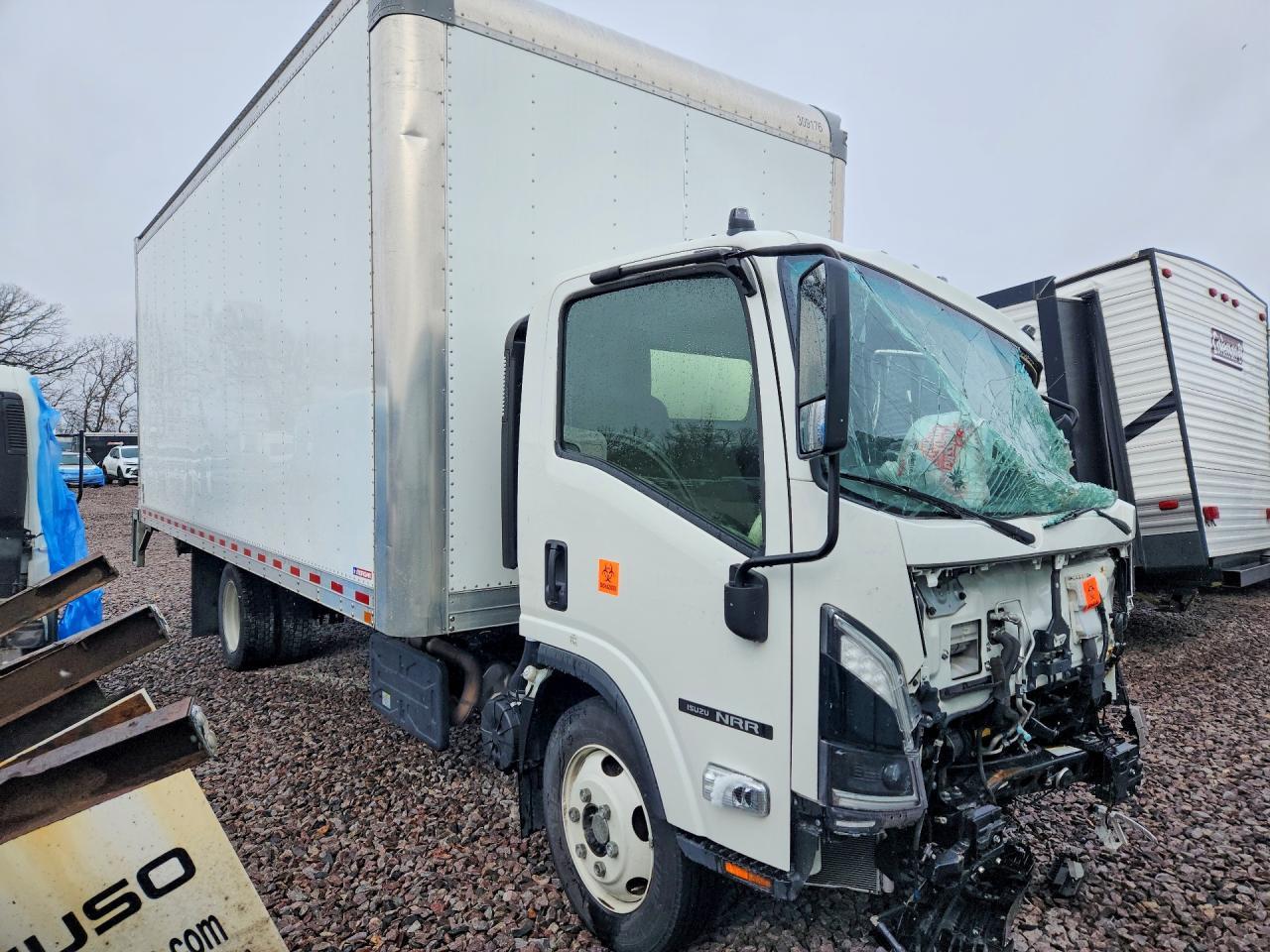 2025 Isuzu NRR BOX Truck