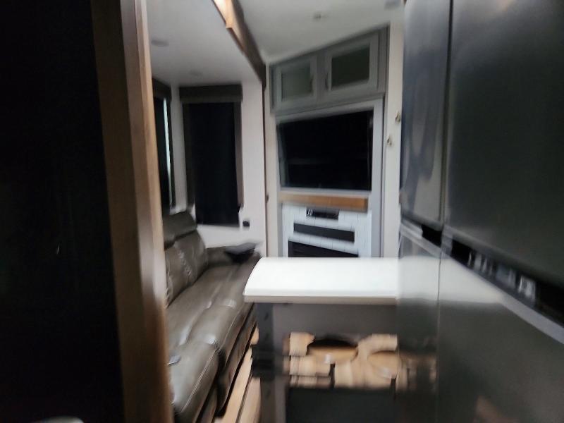 2019 Keystone Fuzion Camper