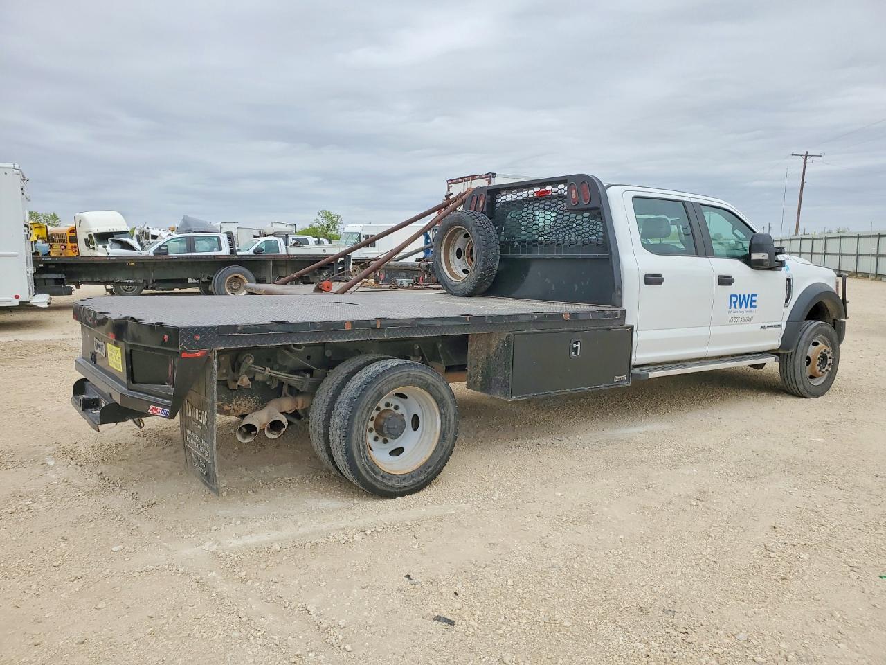 2019 Ford F550 Super Duty Flatbed Truck