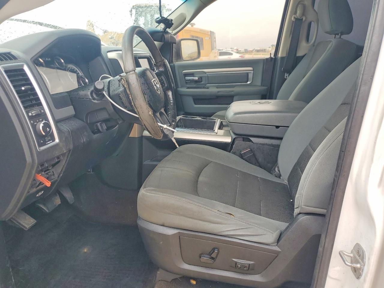 2014 Dodge RAM 1500 SLT