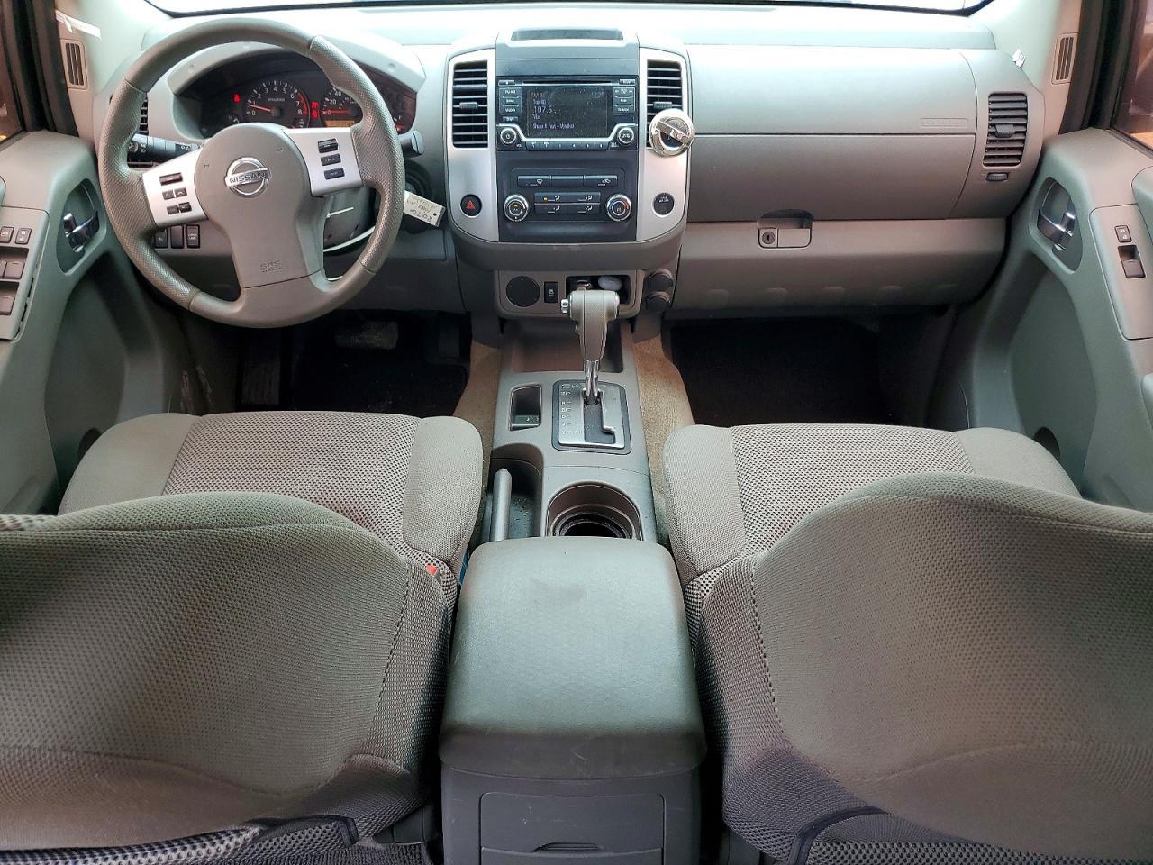 2016 Nissan Frontier SV