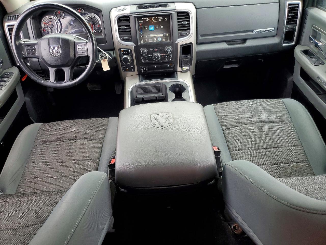 2016 Dodge RAM 1500 SLT
