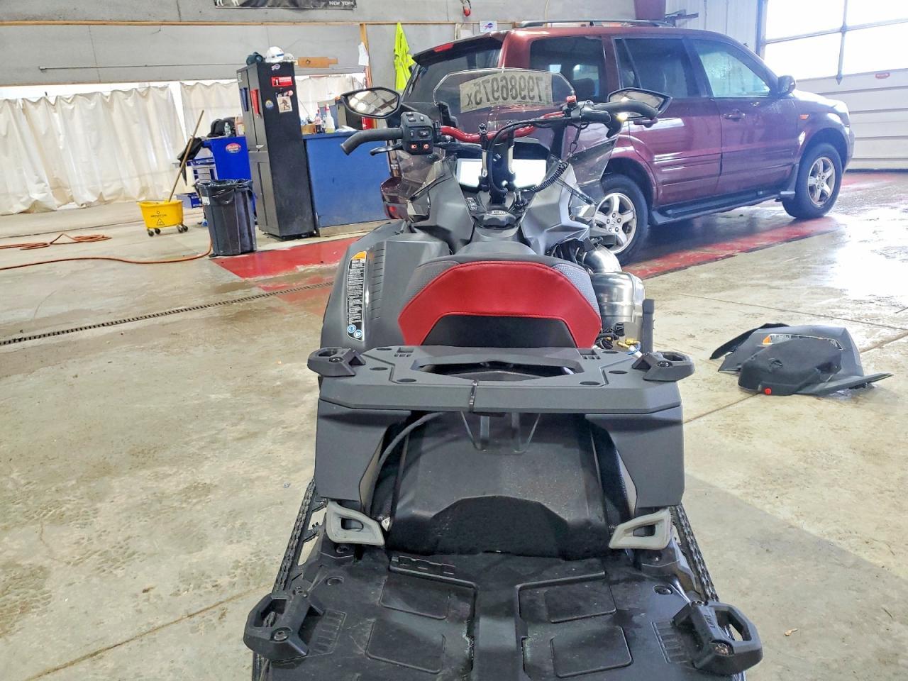 2025 Skidoo Renegade ADR W/ENDUR