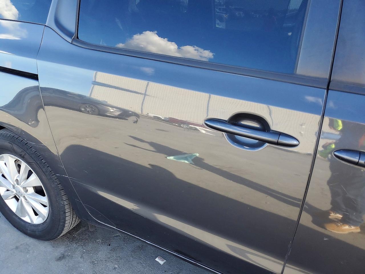 2018 KIA Sedona lx